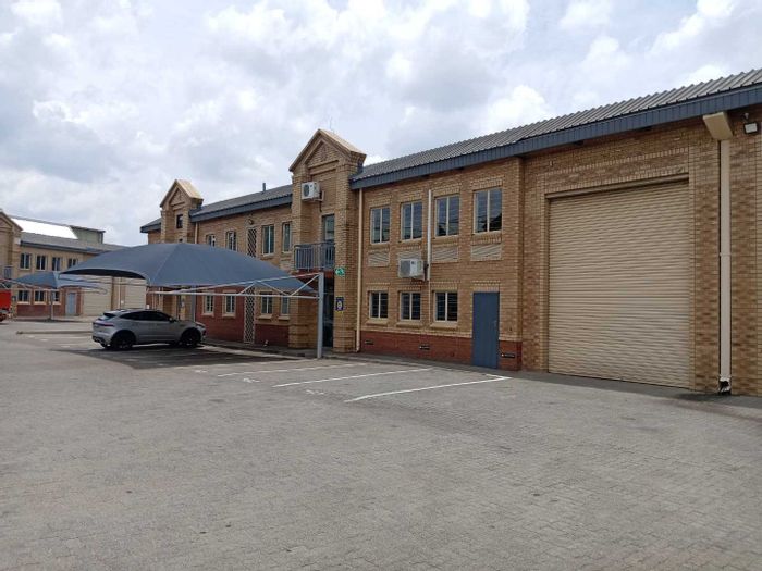 Property #2208973, Industrial rental monthly in Linbro Park