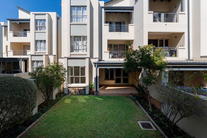 For Sale: Apartment in Parktown North with garden, 24-hour security, and parking.