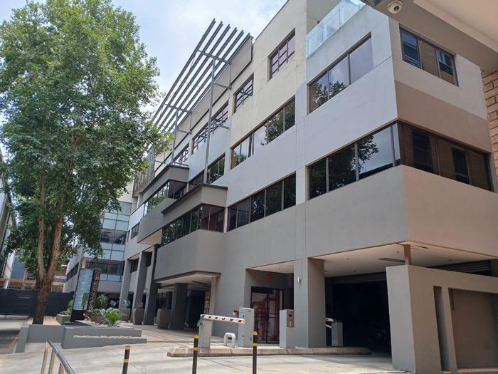 Penthouse office in Centurion Central, to rent with executive amenities and prime location.