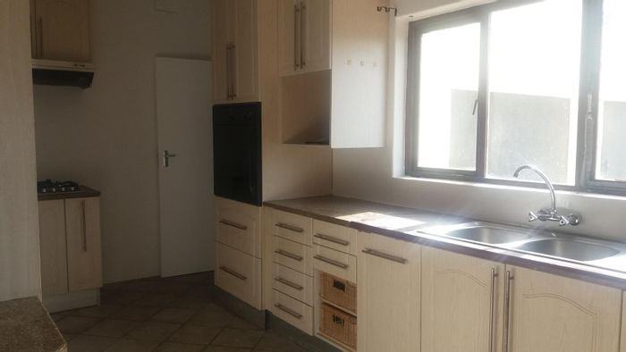 Property #2151241, Apartment rental monthly in Walvis Bay Central