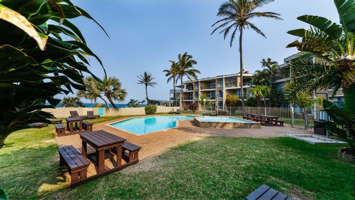 For Sale: Cluster in Ballito Central with pool, sea views, and pet-friendly options.