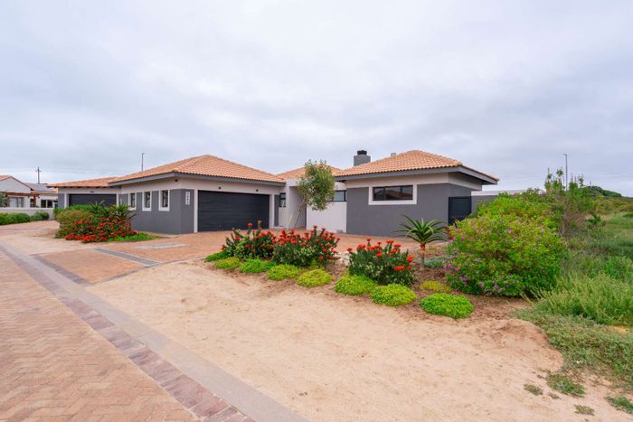 For Sale: House in Langebaan Country Estate with pool, braai, and guest suite.