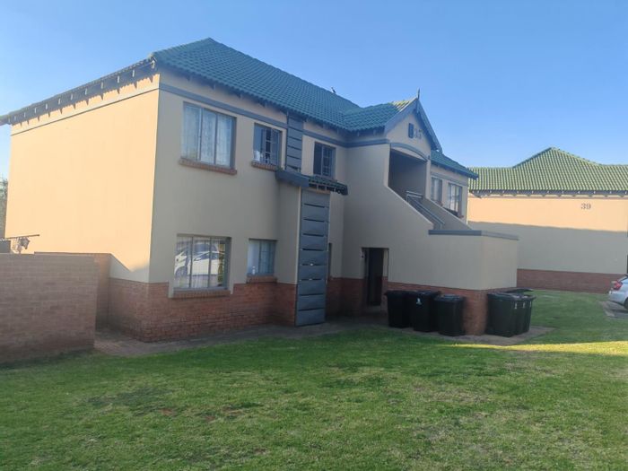 Townhouse For Sale in Kempton Park Ext 5: 2 Bedrooms, secure living, near amenities.