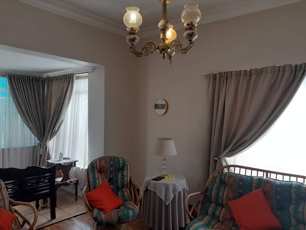 Lounge with Chandelier