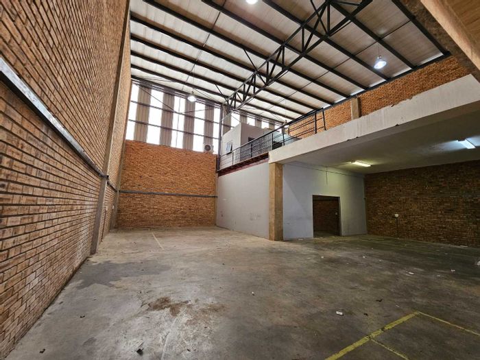 Property #2220938, Industrial rental monthly in Lanseria
