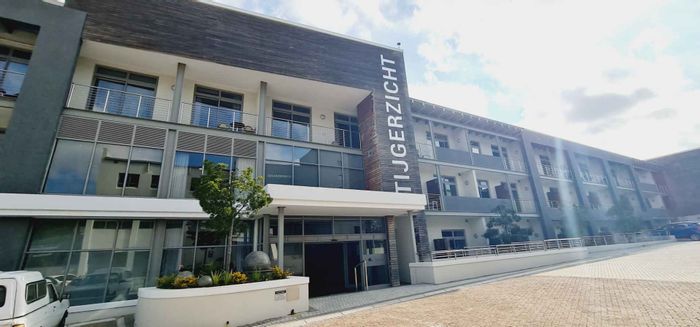 For Sale: Apartment in Plattekloof with amenities, security, and community activities.