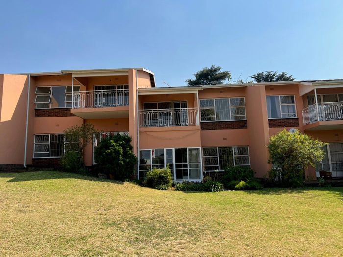 Property #2063796, Apartment rental monthly in Craighall Park