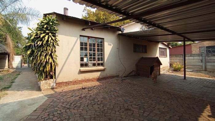 3-Bedroom House For Sale in Pretoria North with spacious yard and convenient location.