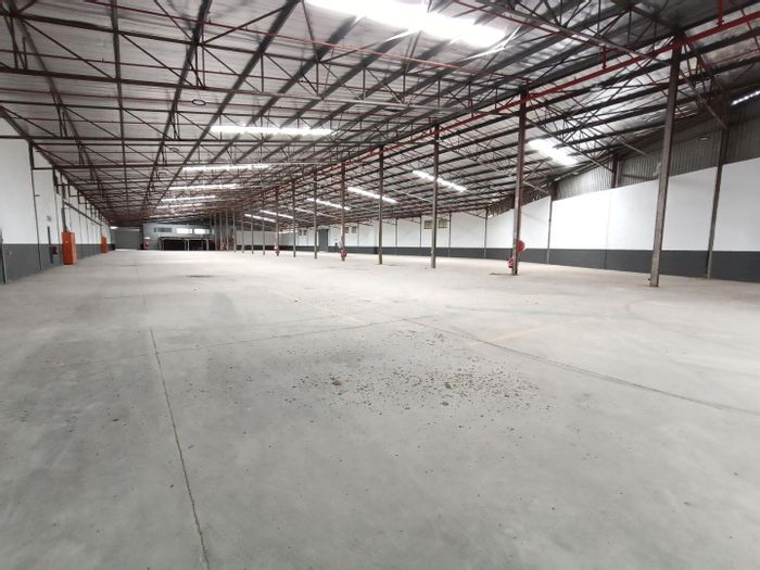 Industrial warehouse in New Germany to rent, featuring spacious layout and security.