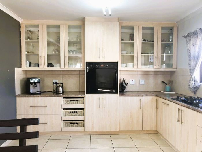Ocean View House For Sale: 3 beds, enclosed patio, double garage, near school.