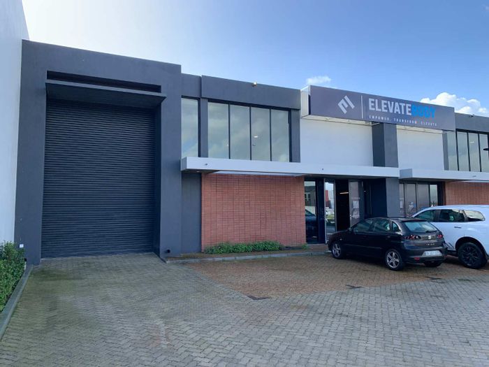 Industrial Space To Rent in Zoo Park with secure parking and three-phase power.