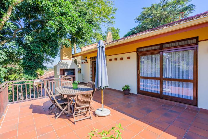 Glen Hills Townhouse For Sale: 3 bedrooms, outdoor courtyard, double garage, 24-hour security.