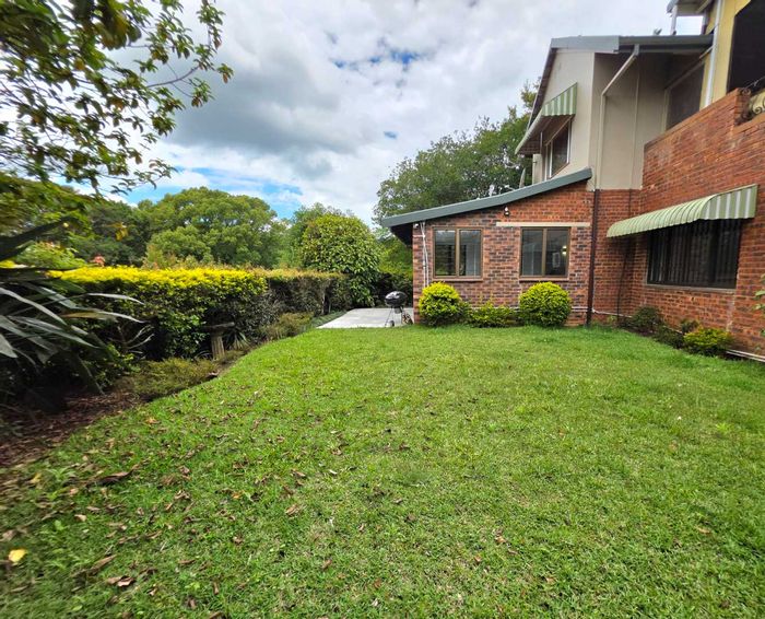 For Sale: Townhouse in Everton with 3 bedrooms, double garage, and private garden.