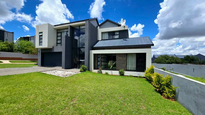 For Sale: House in The Hills Game Reserve Estate with pool, garden, and ensuite bedrooms.