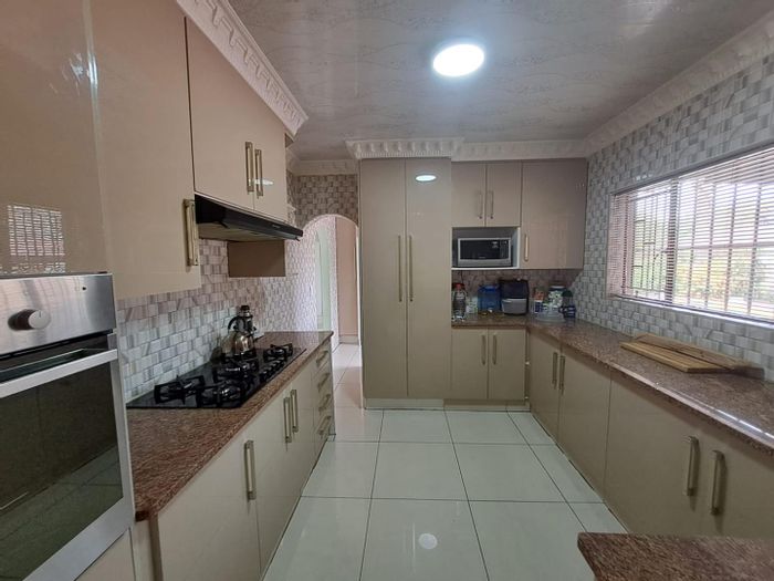 Property #2151979, House pending sale in Impala Park