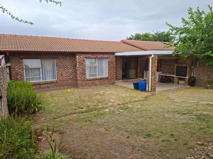 Property #2422354, Apartment For Sale in Kelvin