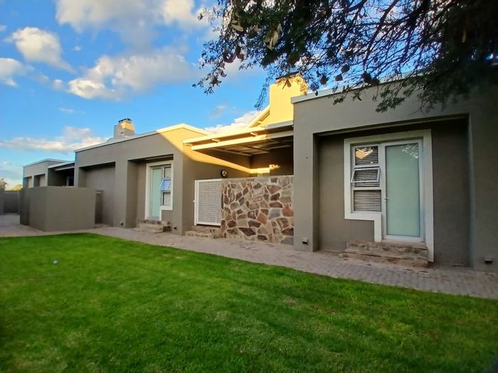 Property #2476636, Townhouse For Sale in Omeya Golf Estate