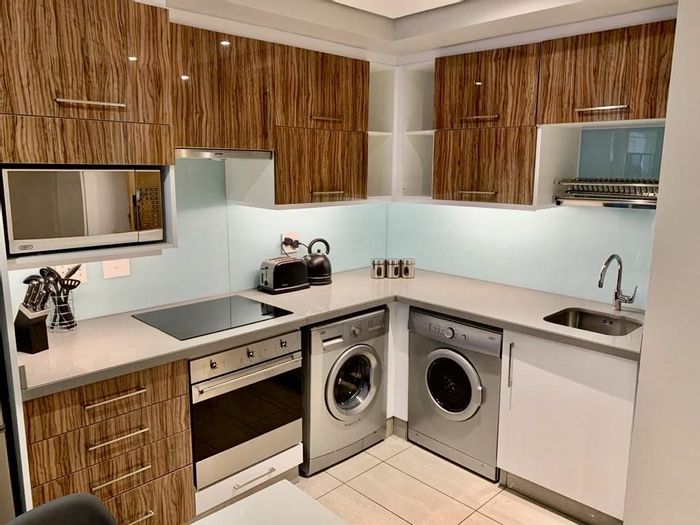 For Sale: 2-Bedroom Apartment in Umhlanga Central with sea views and parking.