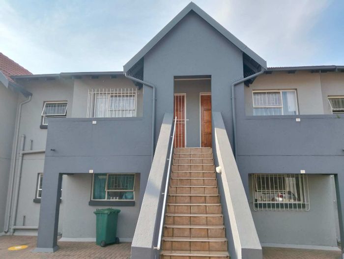 For Sale: Townhouse in New Redruth with 3 bedrooms, balcony, and secure parking.