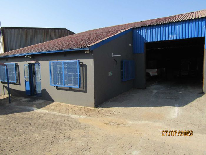 Property #2170228, Industrial for sale in Wynberg