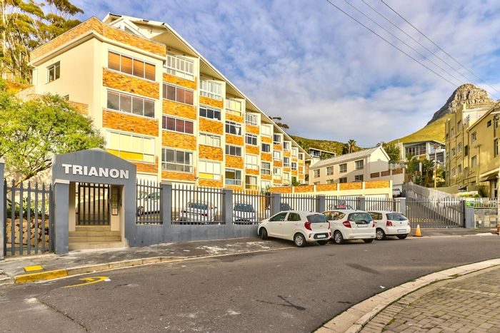 Property #2267904, Apartment for sale in Sea Point