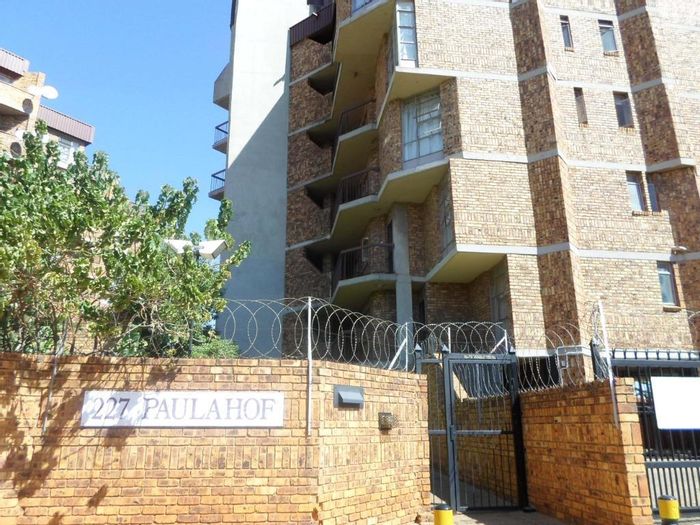 2-Bedroom Apartment To Rent in Pretoria North, close to amenities and transport.