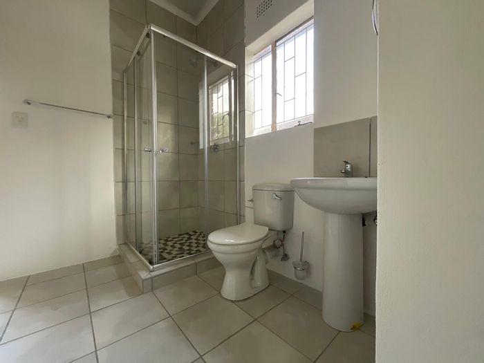Property #2417606, Cottage Rental Monthly in Sunward Park Ext 1