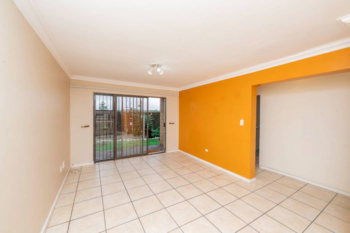 For Sale: Apartment in Kraaifontein Central with prepaid utilities and dedicated parking.