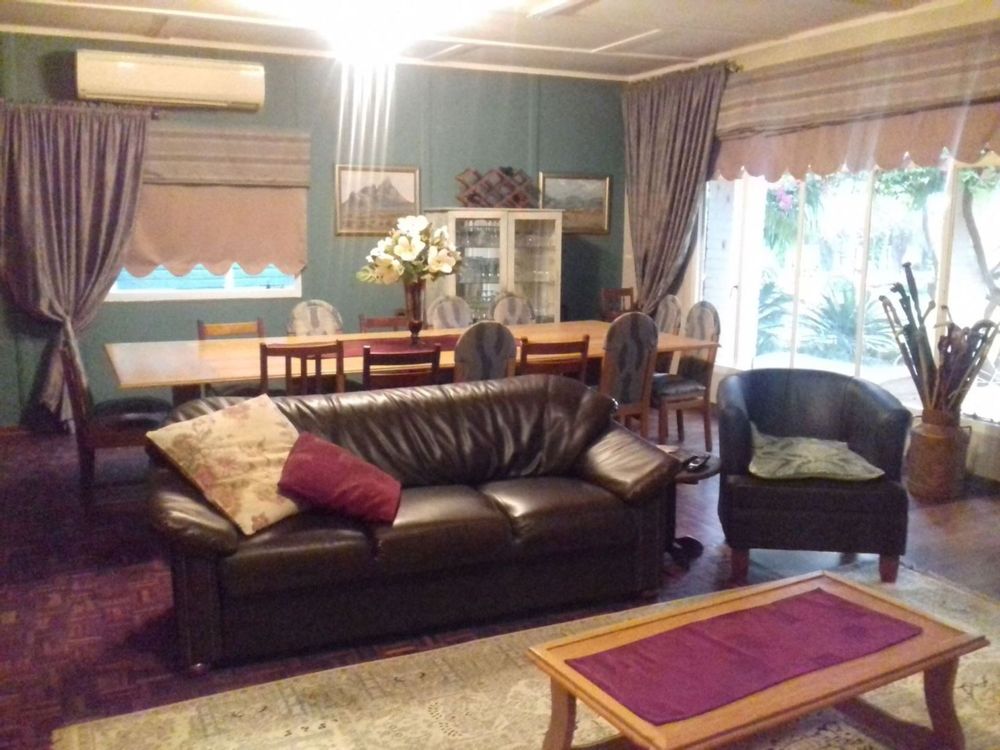 Open plan lounge and dinning area