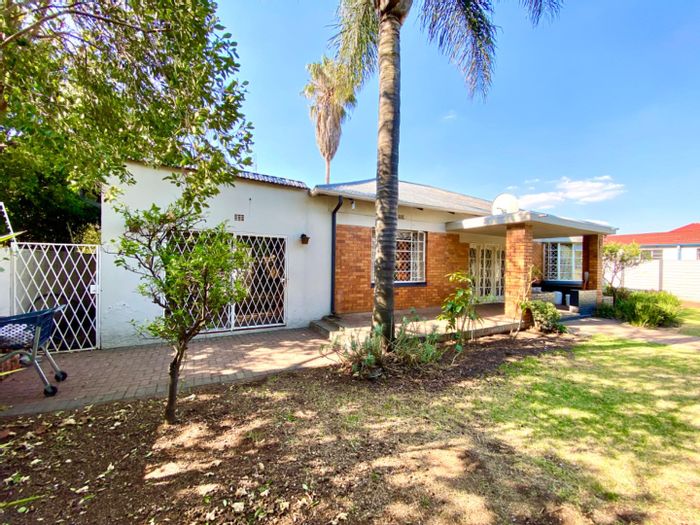 Highlands North 6 Houses for sale