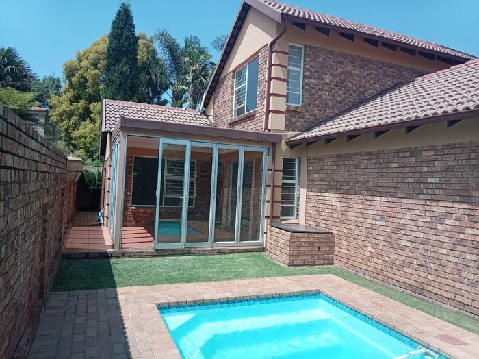For Sale: Glen Marais Cluster with 3 bedrooms, pool, and double garage.