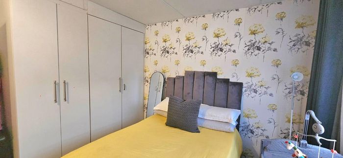 For Sale: Ground floor apartment in Crystal Park, near Ashbury School, includes carport.