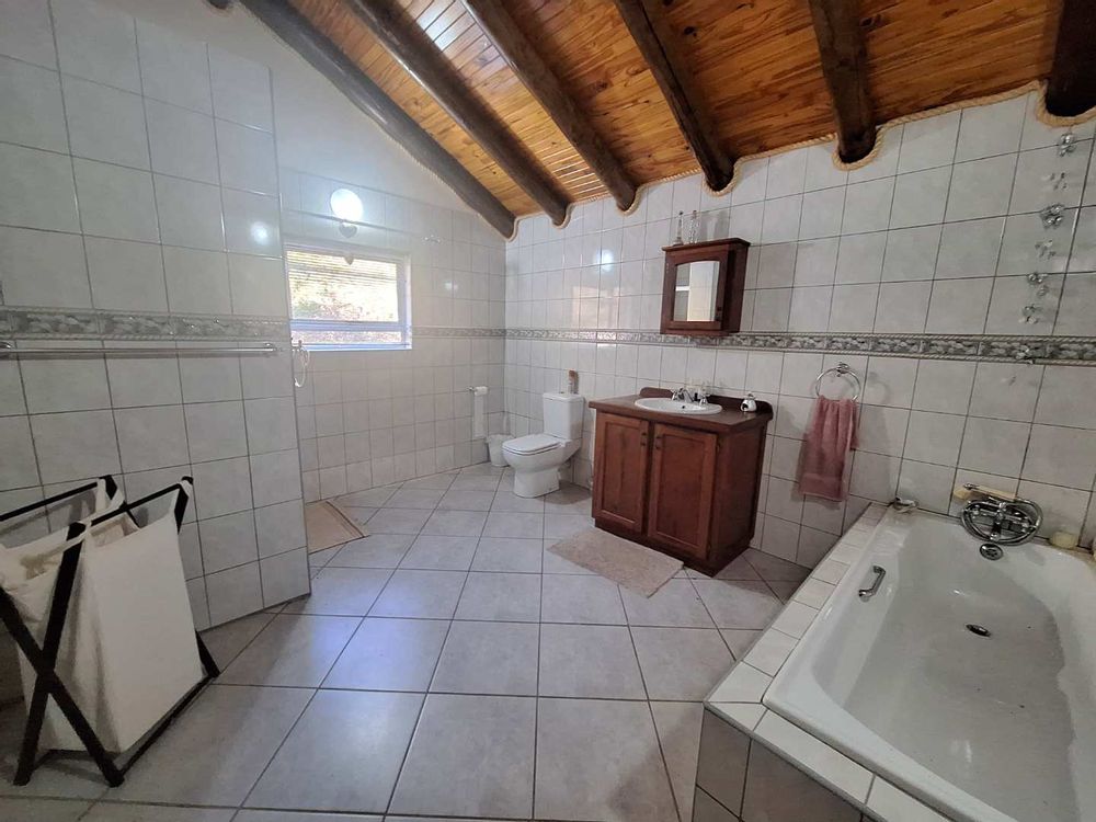 2nd bathroom