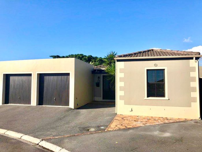 Property #2007761, Townhouse rental monthly in Parklands