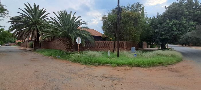 Rhodesdene House For Sale: 3 Bedrooms, secure garden, double garage, and fireplace.