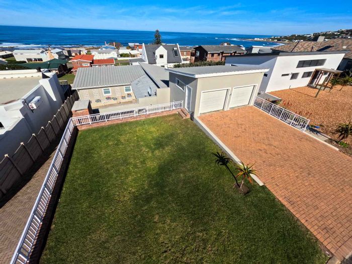 Property #2392967, House For Sale in Jongensfontein