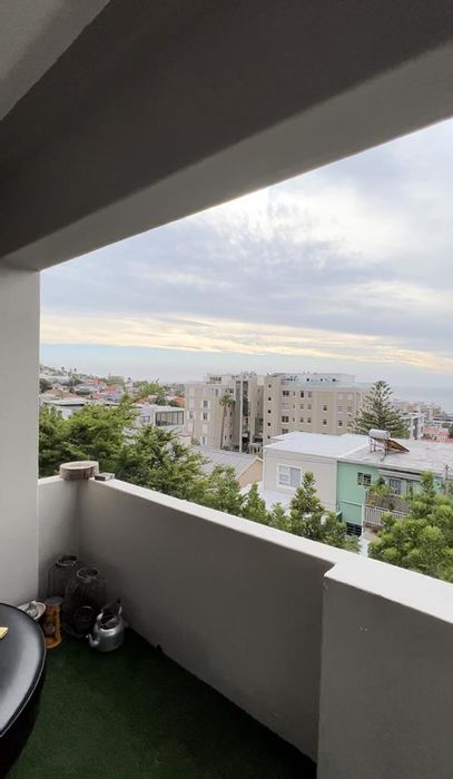 Property #2213091, Apartment pending sale in Sea Point