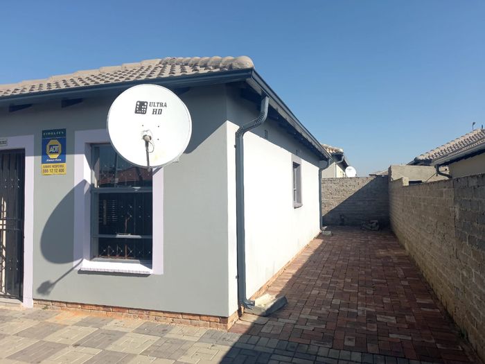 Property #2050438, House sold in Midrand