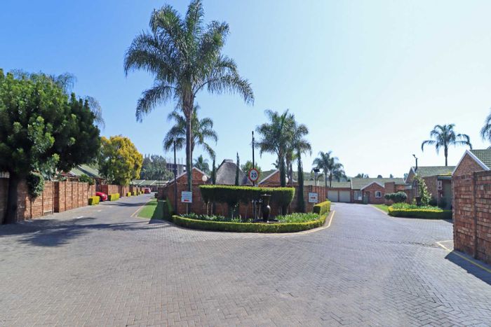 For Sale: Townhouse in Moreleta Park with pool, garden, and pet-friendly options.