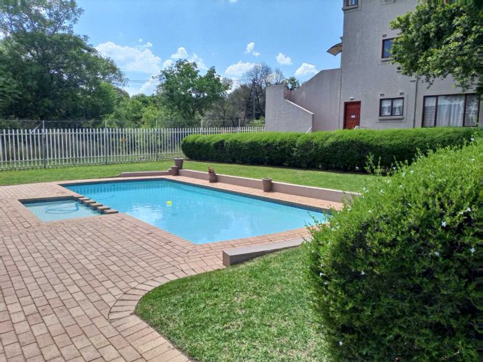 Property #2202355, Townhouse for sale in Northwold