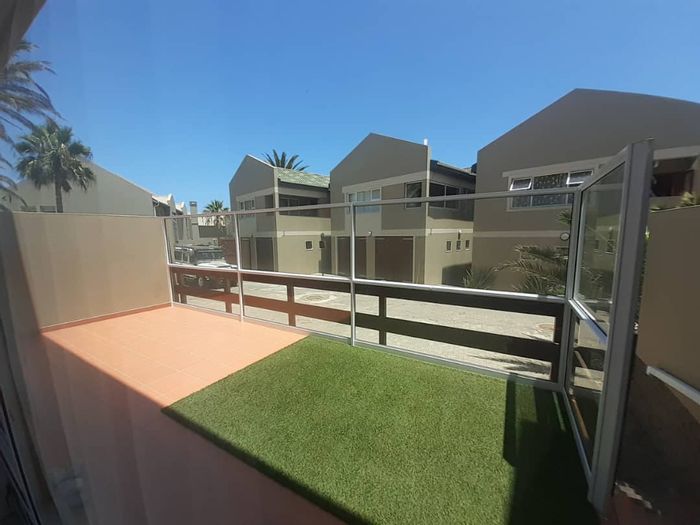 Property #2014490, Townhouse for sale in Vogelstrand