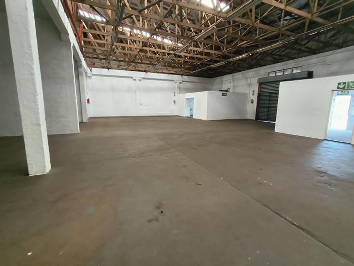 Industrial Warehouse to Rent in Pinetown North Industria: 479m2, 24-hour security, 3-phase power.