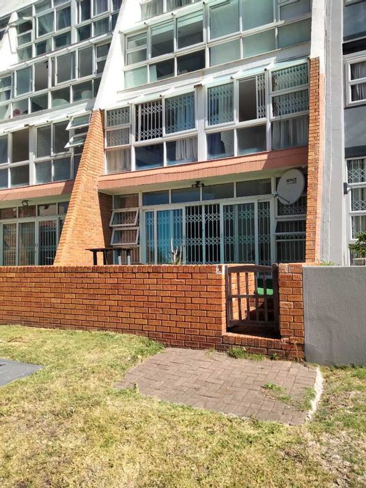 Property #2231113, Apartment rental monthly in Humewood