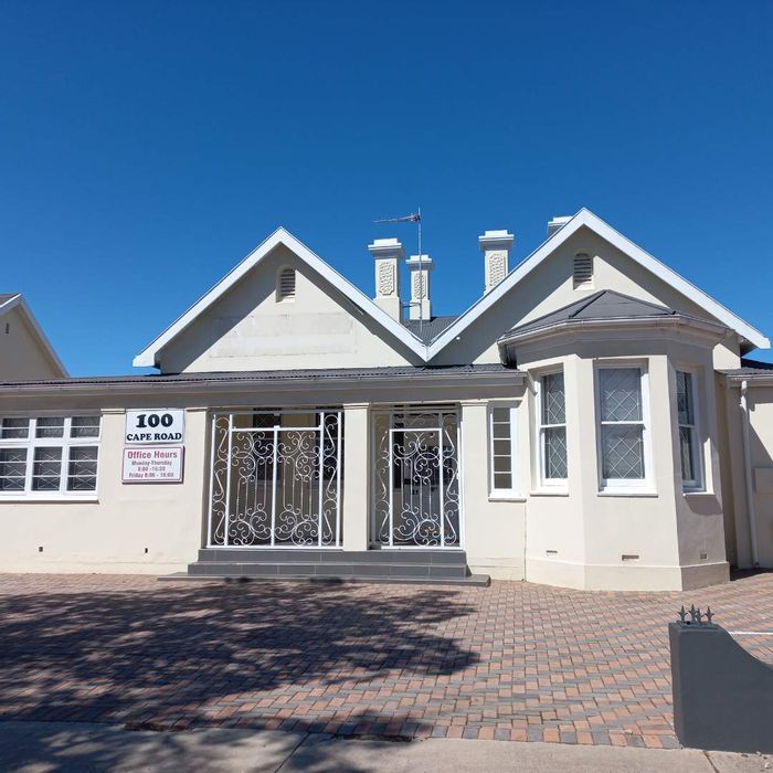 Mill Park Office To Rent: 4 offices, parking, signage, prepaid electricity.