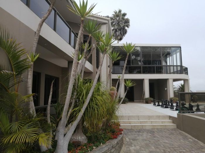 Property #2136524, Penthouse for sale in Swakopmund Central