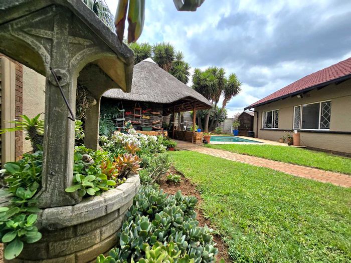 For Sale: House in Dinwiddie with solar power, pool, and spacious living areas.