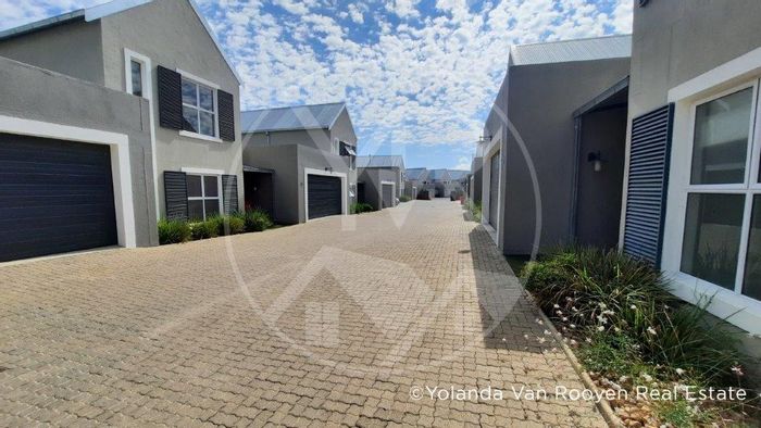 Property #2092485, Townhouse for sale in Avis