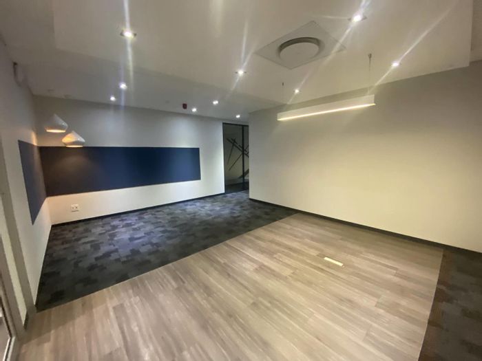 Property #2126121, Office rental monthly in Claremont