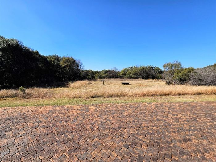 Property #2157798, Vacant Land Residential for sale in K'shane