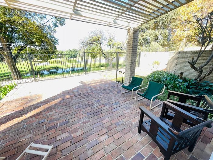 Illovo Townhouse To Rent: 3 Bedrooms, Golf Course Views, Pool, Secure Enclave.